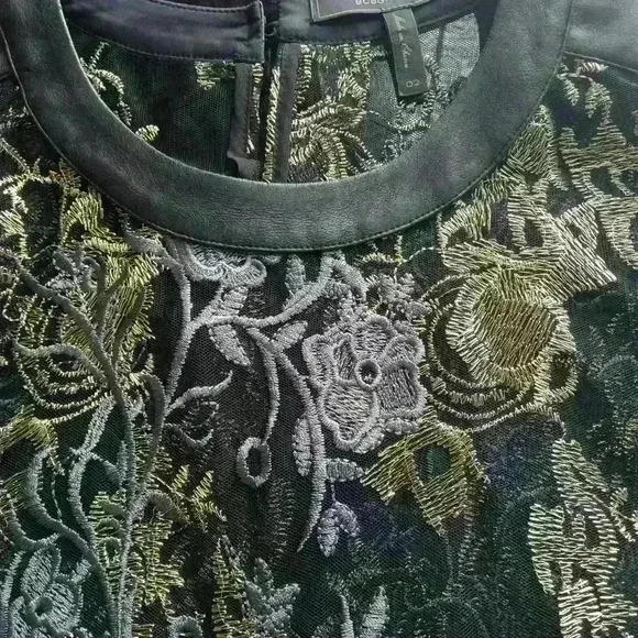 BCBG Maxazria Dress Shell Size 2 - Picture 14 of 15